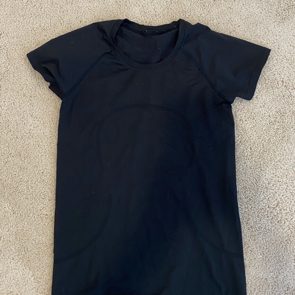 Black lululemon swiftly! NWOT